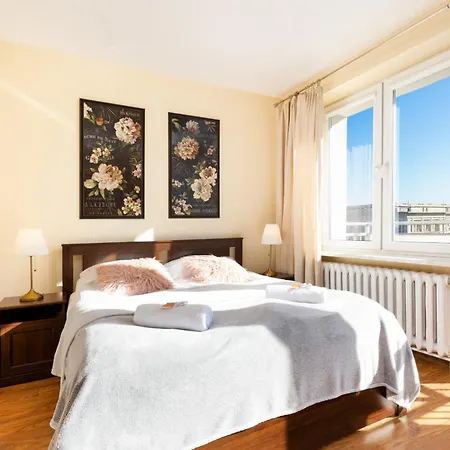 City Center Studio In By Renters
