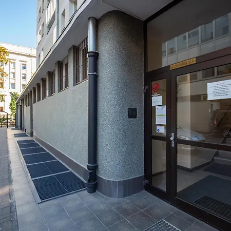 City Center Studio In By Renters * ワルシャワ